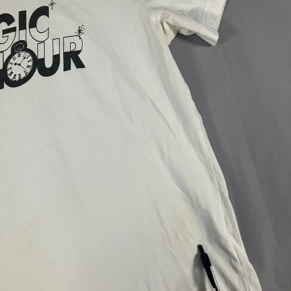 WEEKDAY Magic Hour Mens Size Medium T Shirt Wizard Clock White Graphic